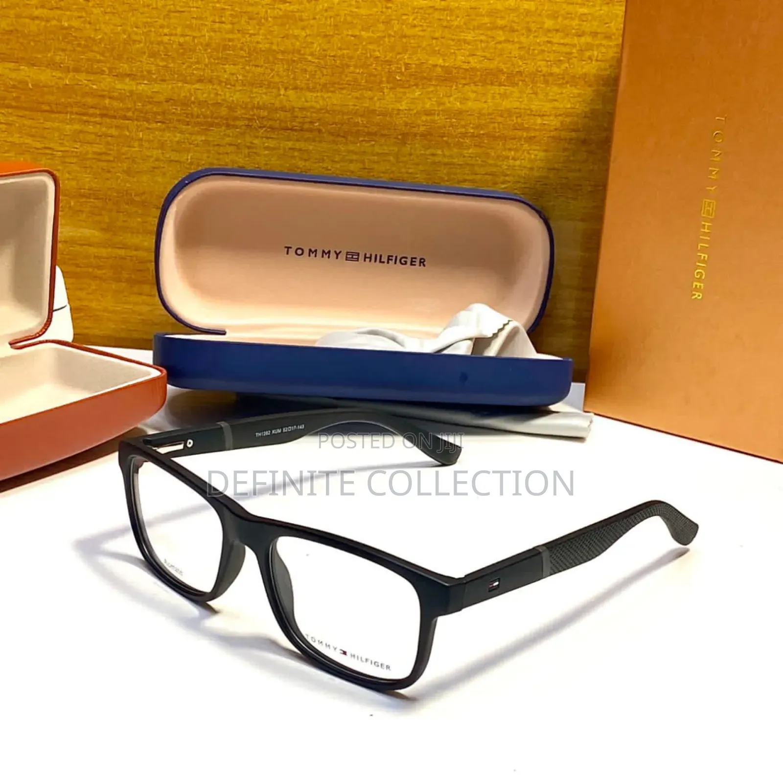Tommy Hilfiger Top Quality Glass