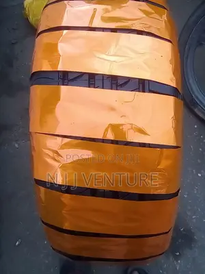 295 35 R21 Acclera Tyre