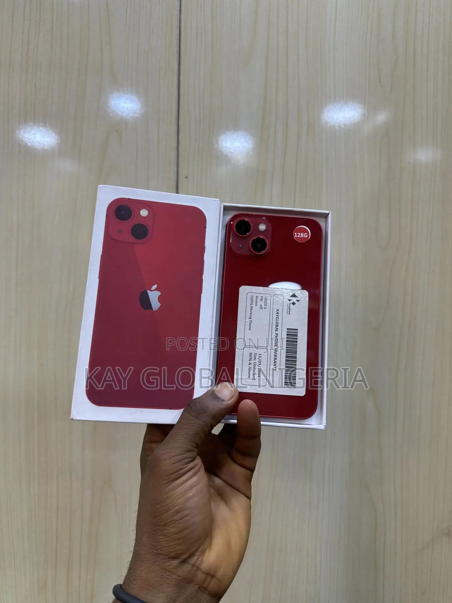 Apple iPhone 13 128 GB Red