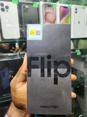 New Samsung Galaxy Z Flip4 512 GB Black