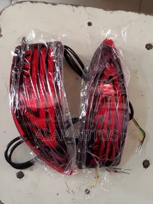 Back Bumper Reflector for Is250