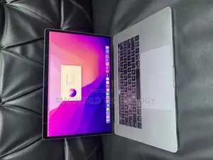 Laptop Apple MacBook Pro 2017 16GB Intel Core I7 SSD 512GB