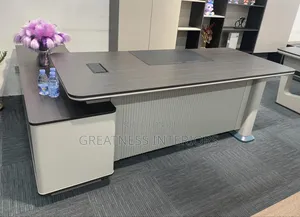 Top Notch Imported Office Table
