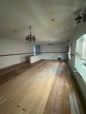 3bdrm Apartment in Ikota/Vgc for rent
