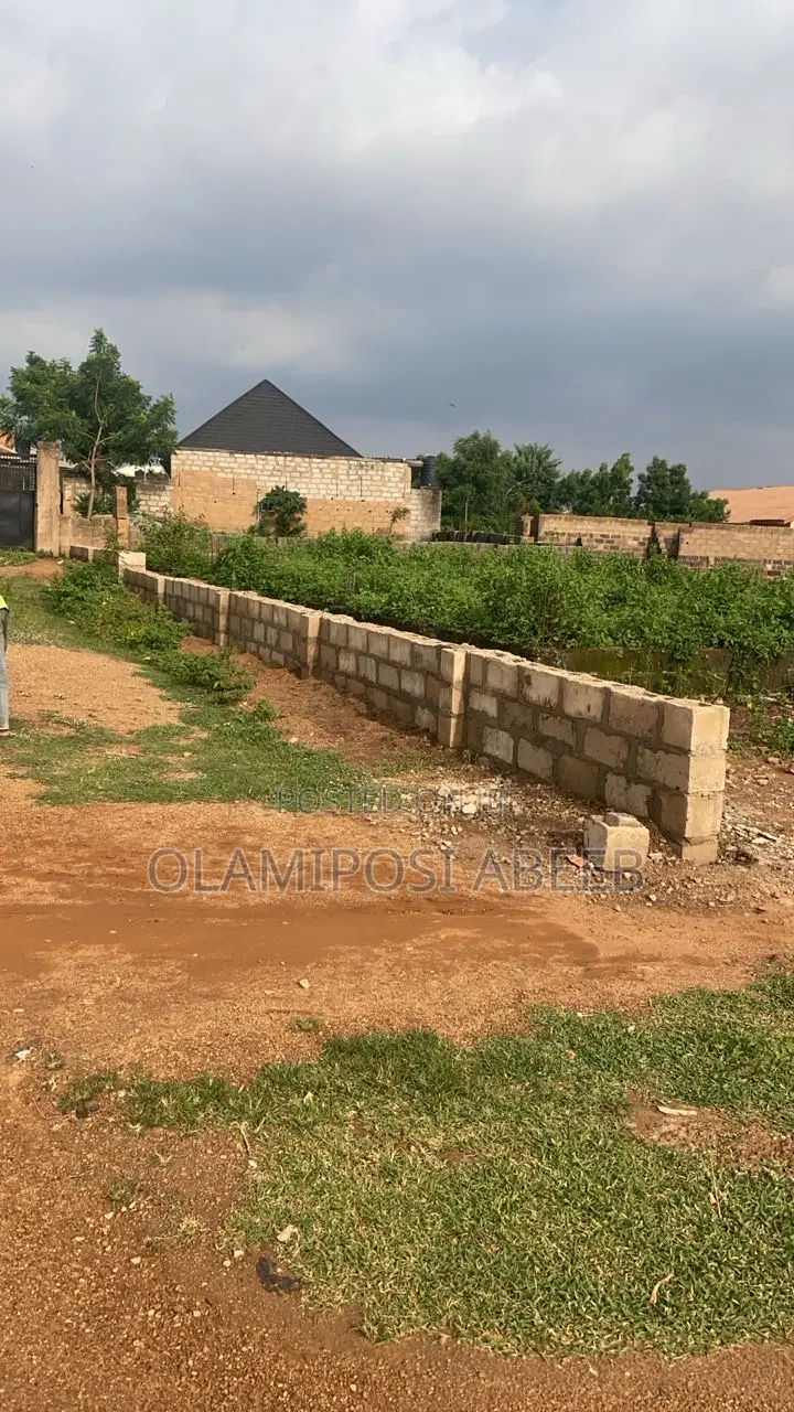 A Foundation Level and of 6 Units Self Contain for Hostel