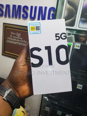 New Samsung Galaxy S10 5G 256 GB White
