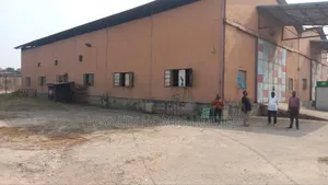 2 Bay Warehouses and a Standard Office