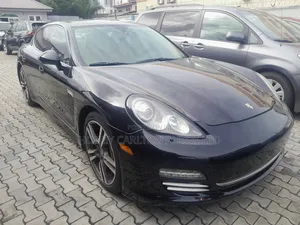 Porsche Panamera GTS 2013 Black