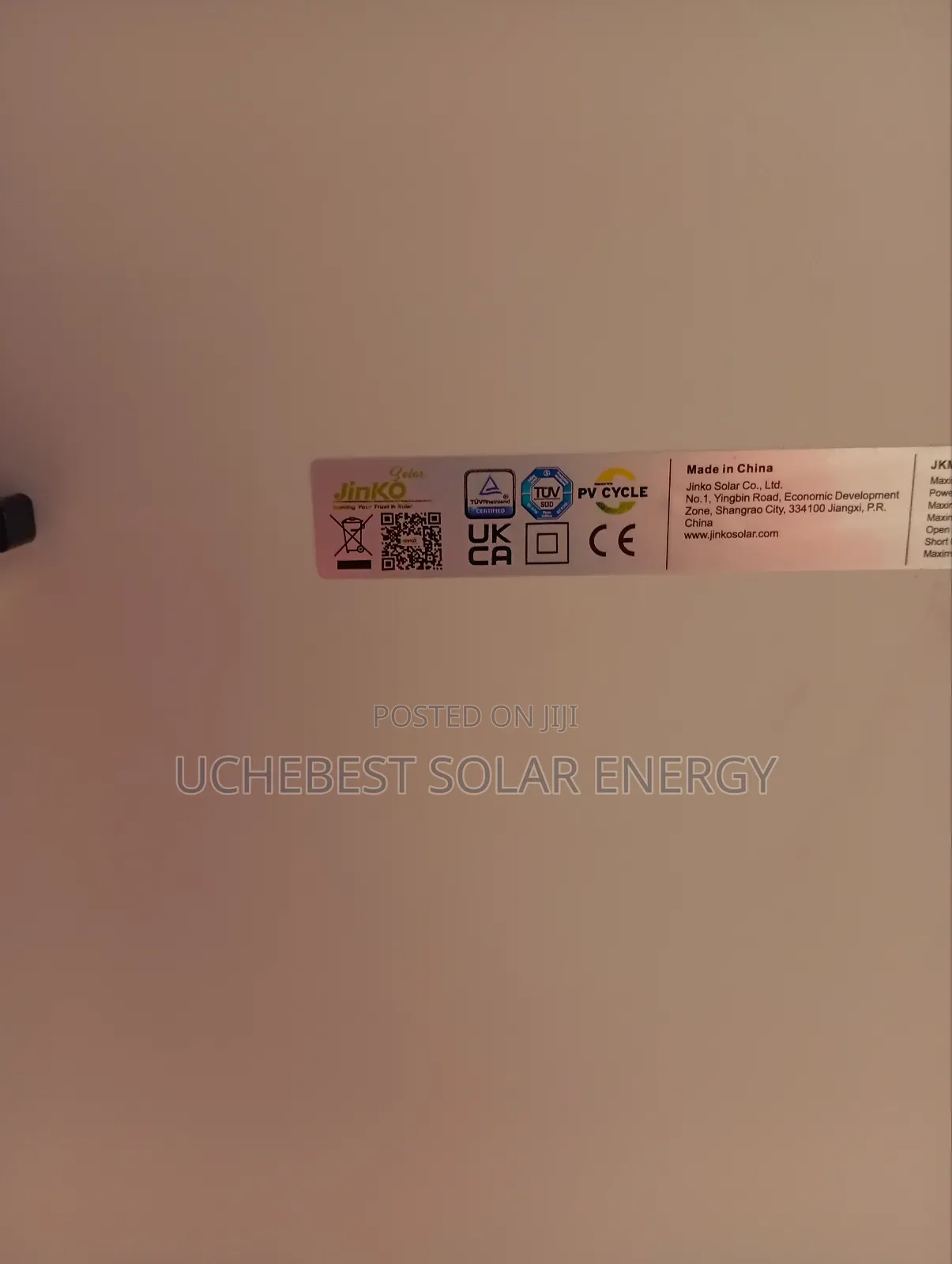 585w/144cell/48v Jinko Solar Panel