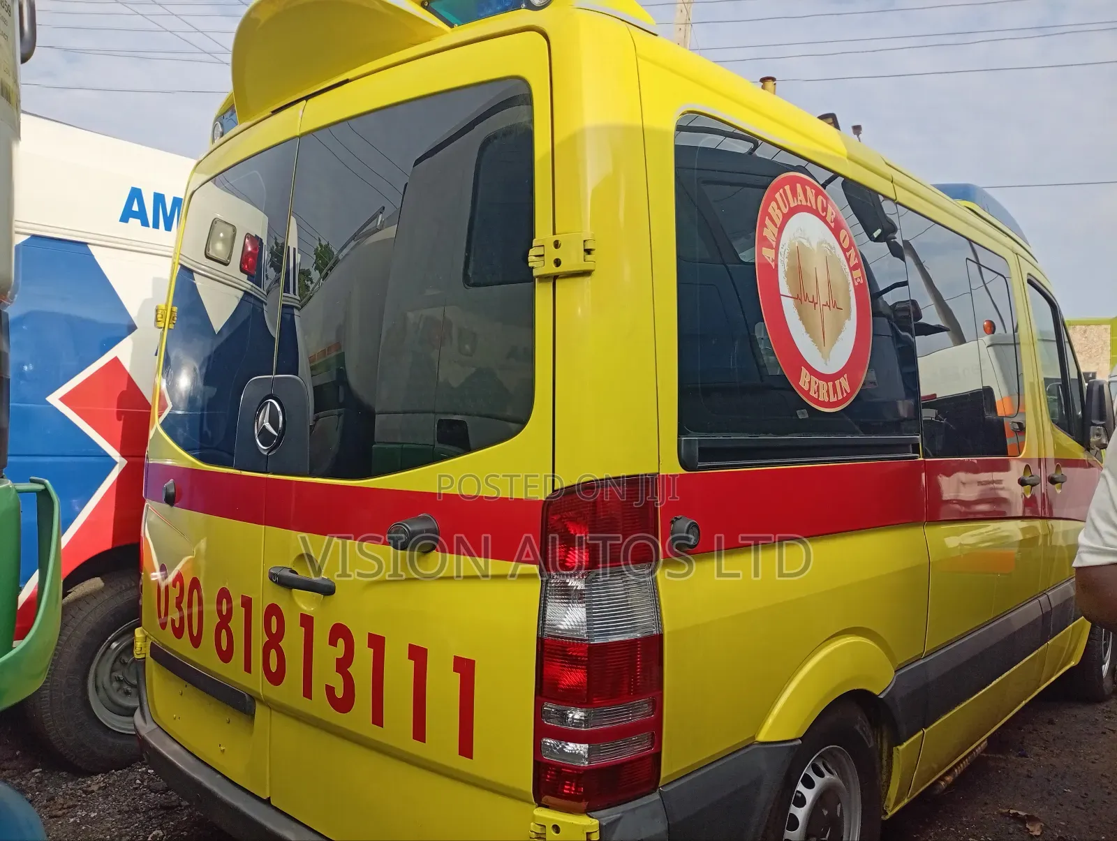 Mercedes-Benz Sprinter 2010 Yellow