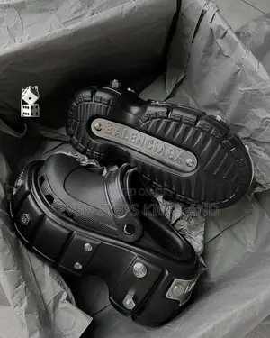 High Quality Balenciaga Paris Luxury Clogs/ Crocs