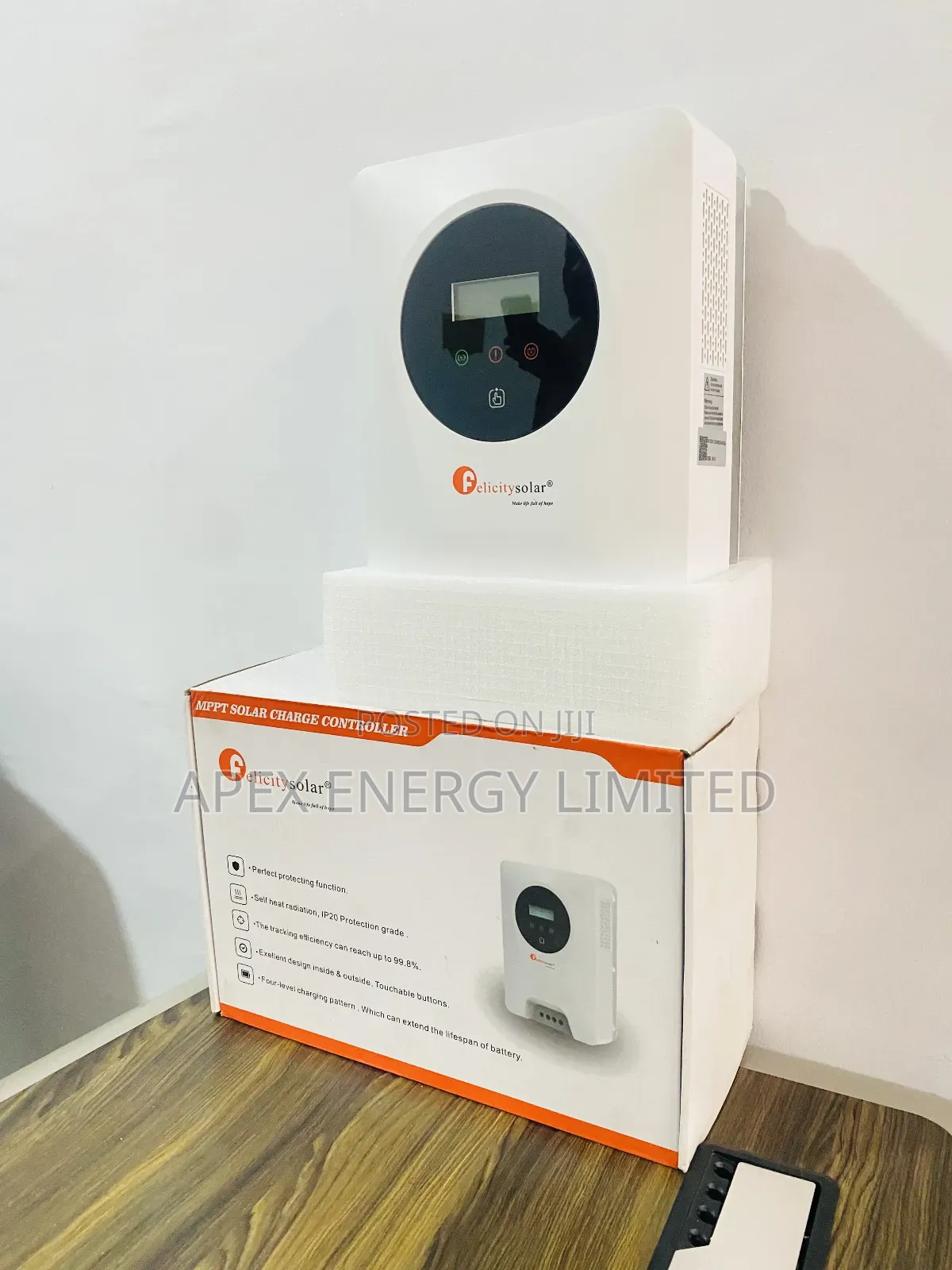 Felicity 120a MPPT Charge Controller.