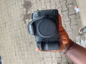 Canon 5d Mark 11 Camera, Uk Used