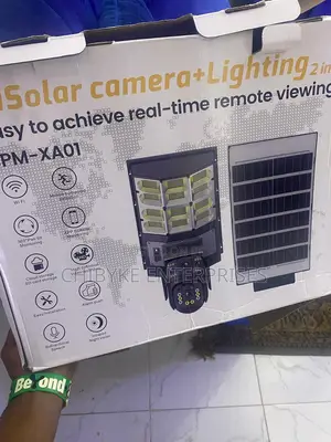 REAL 3Lens Solar PTZ Street Light Camera