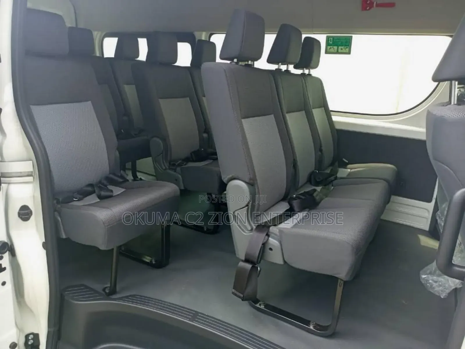 Toyota HiAce 2010 White