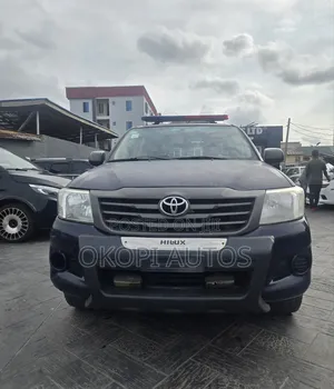 Toyota Hilux SR 4x4 2015 Blue