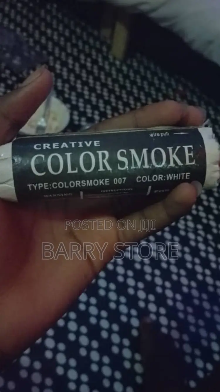 Color Smoke Bomb