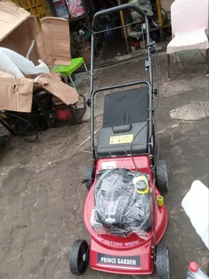 500 Series Pushing Mower