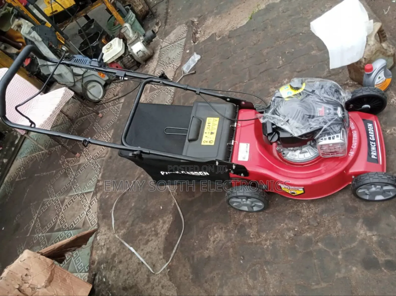 500 Series Pushing Mower