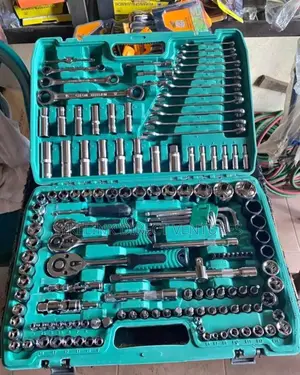 Mechanics Tool Set 151pcs