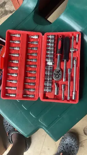 Screw Driver And Spanner Set 46pcs