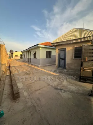 10bdrm Block of Flats in Yakuba, Ilorin East for sale