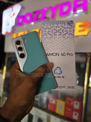New Tecno Camon 40 Pro 256 GB Green
