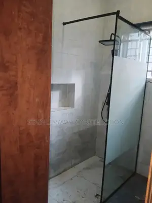 Fix Shower Cubicle Glass in the In