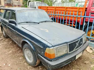 Volvo 220 1989 Blue