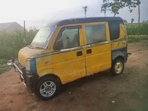 Suzuki Every 2005 Yellow
