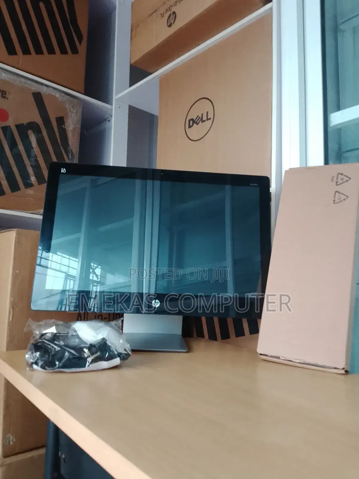 New Desktop Computer HP Pavilion 24 8GB Intel Core I5 HDD 1T