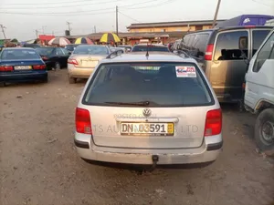 Volkswagen Passat 2003 Silver