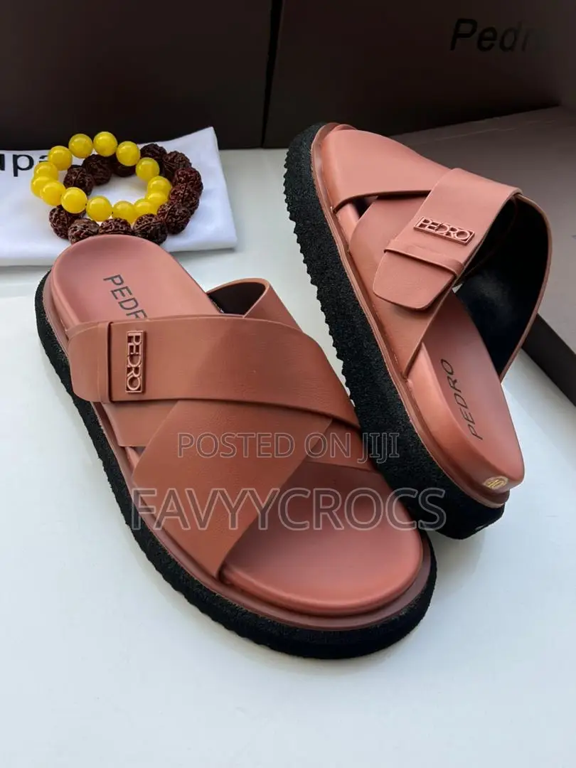 Pedro Crossing Luxury Slide