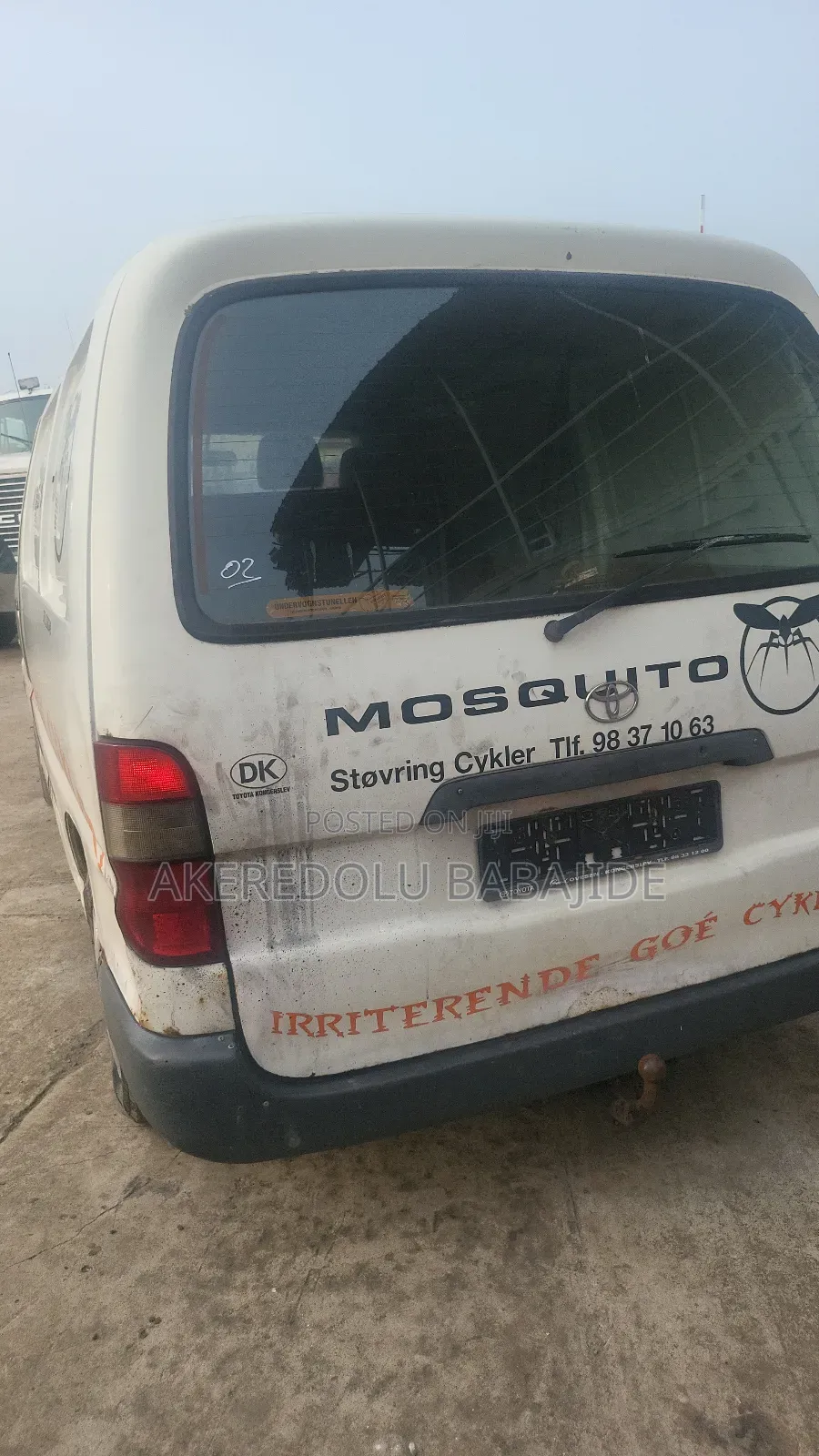 Toyota HiAce 2004 White