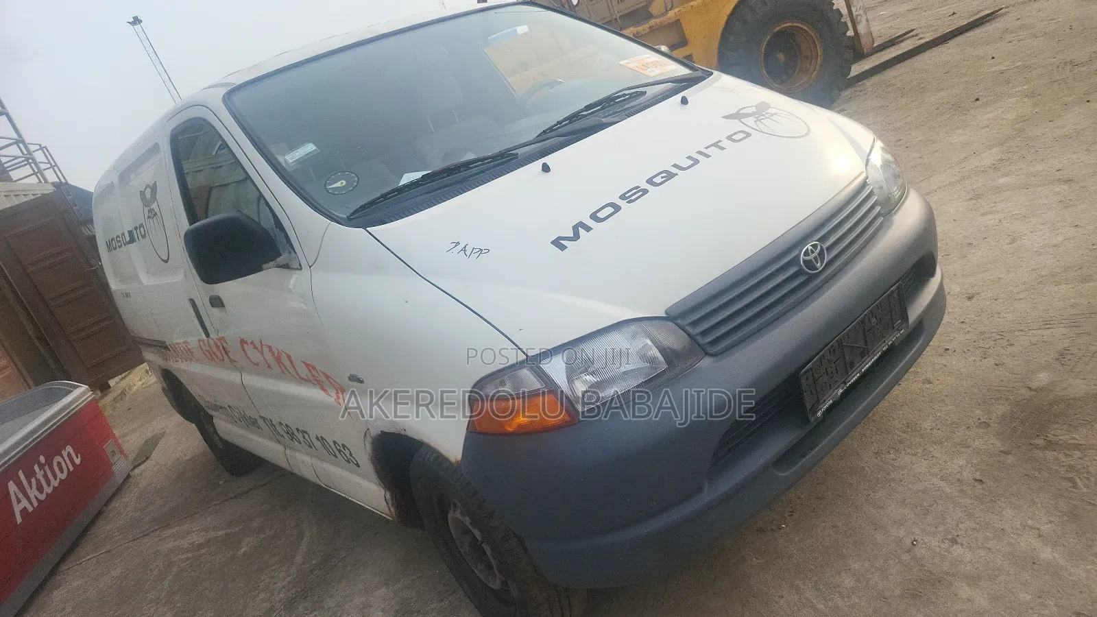 Toyota HiAce 2004 White