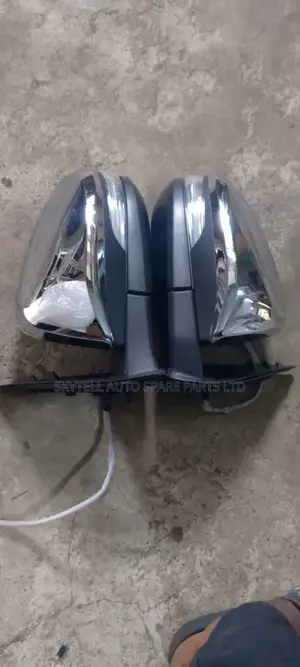 Set Of Side Mirror For Toyota Hilux 2020