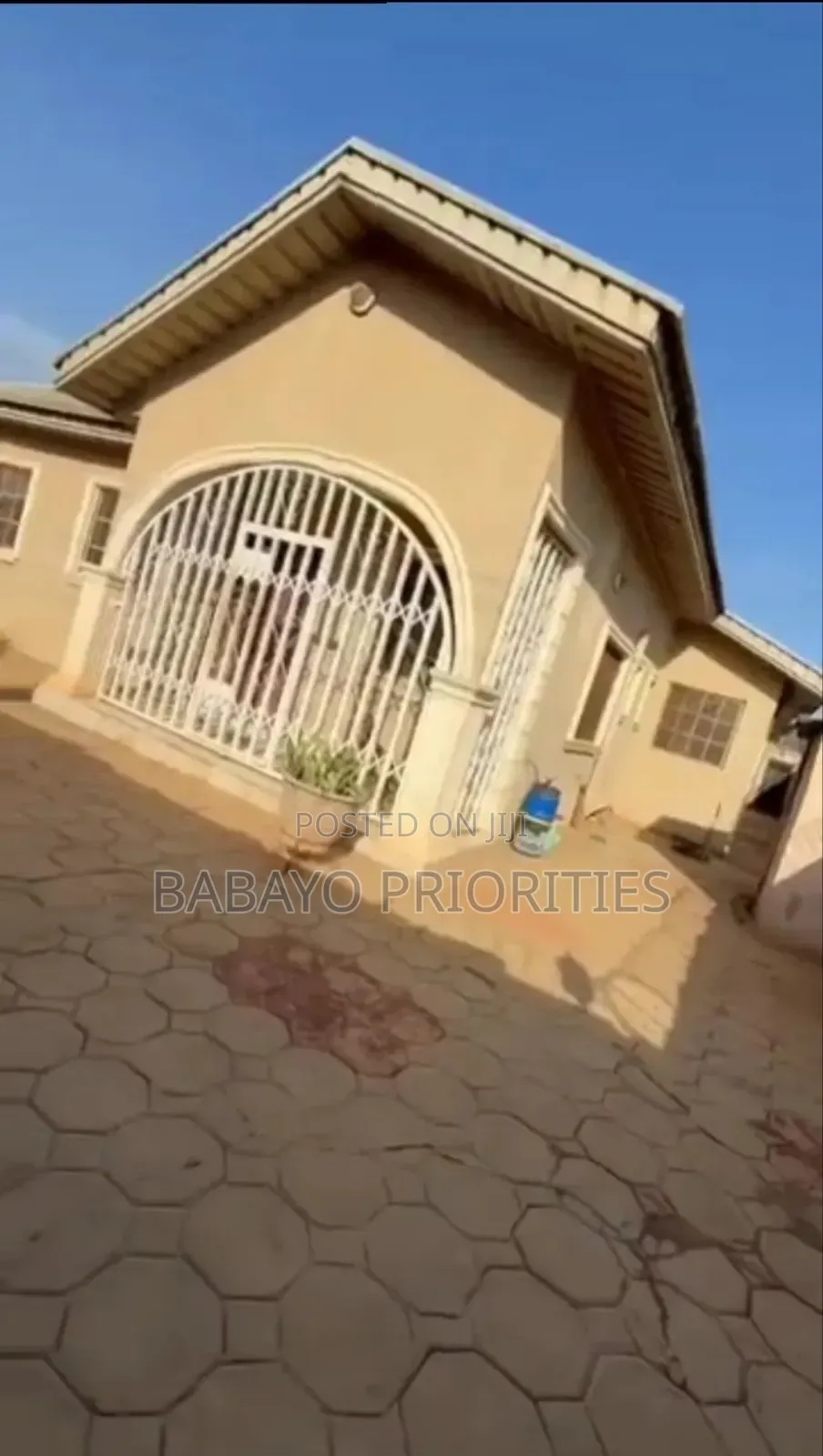4bdrm Block of Flats in Ayobo for sale
