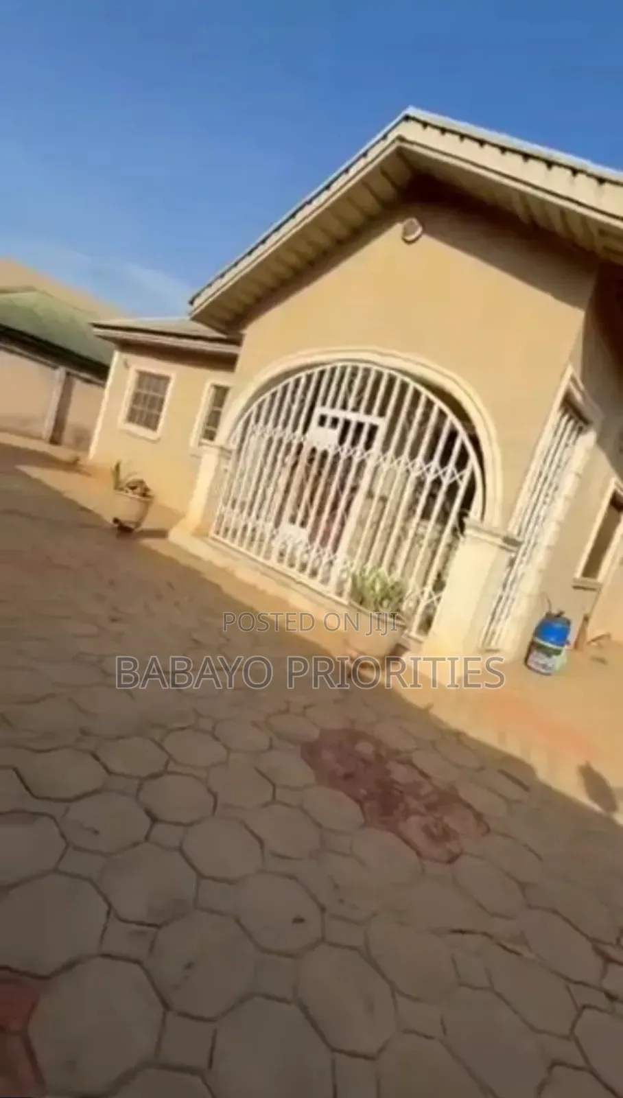 4bdrm Block of Flats in Ayobo for sale