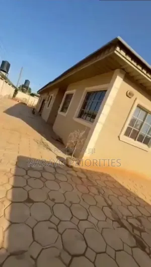4bdrm Block of Flats in Ayobo for sale