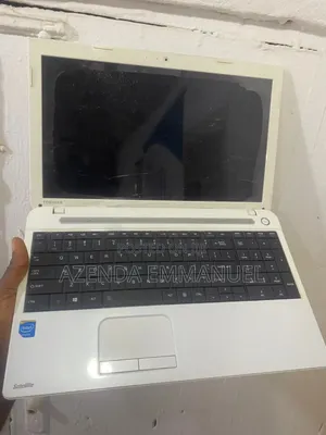 Photo - Laptop Toshiba C50 4GB Intel Pentium HDD 250GB
