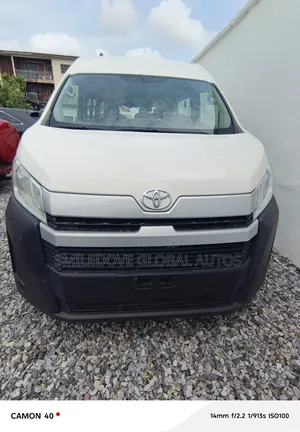 Photo - Toyota HiAce 2019 White
