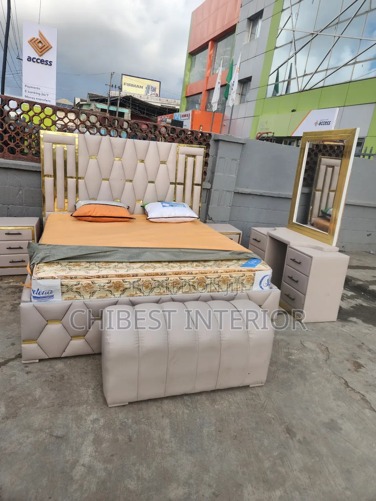 Executive 6by6 5ft Leather King Size Bed.