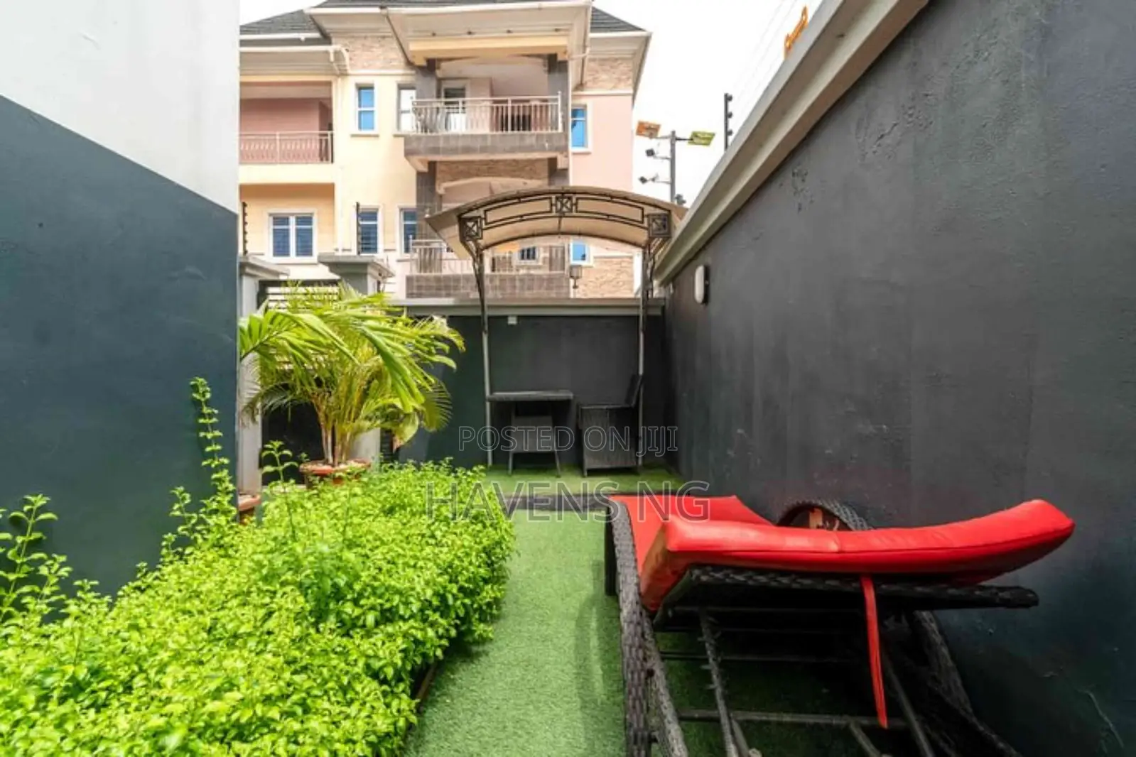 Exquisite 4-Bedroom Apartment