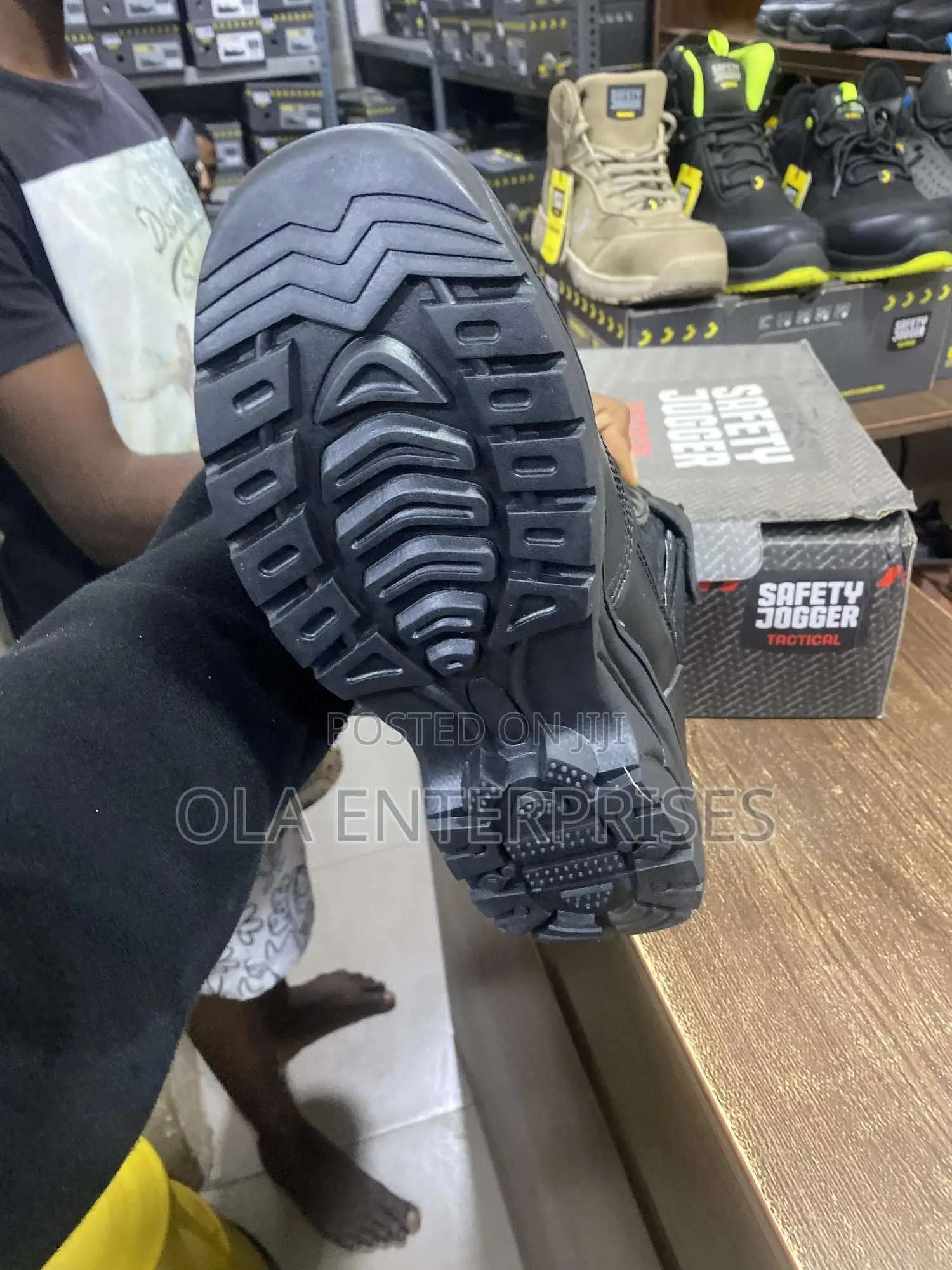Safety Jogger Work Boot