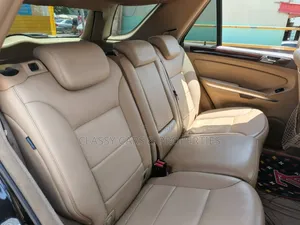 Mercedes-Benz M Class ML550 AWD 4MATIC 2009 Black