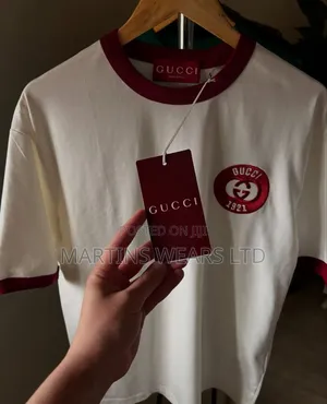 Photo - Gucci Interlocking G Cotton Jersey T-Shirt.