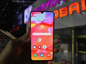 Samsung Galaxy A70 128 GB White