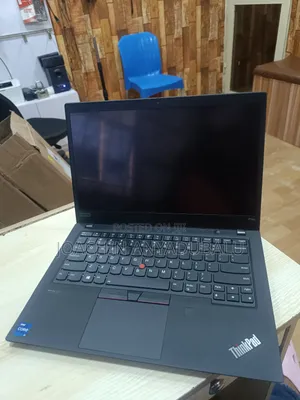 Laptop Lenovo Thinkpad P14s 16GB Nvidia SSD 512GB