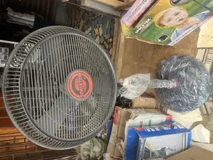 18” Spacetek Standing Fan