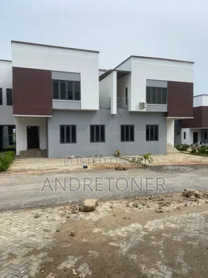 4bdrm Townhouse / Terrace in FHA for rent